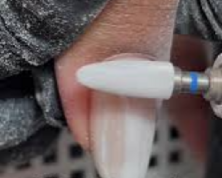 Retiro Esmalte semipermanente / Manicura Rusa