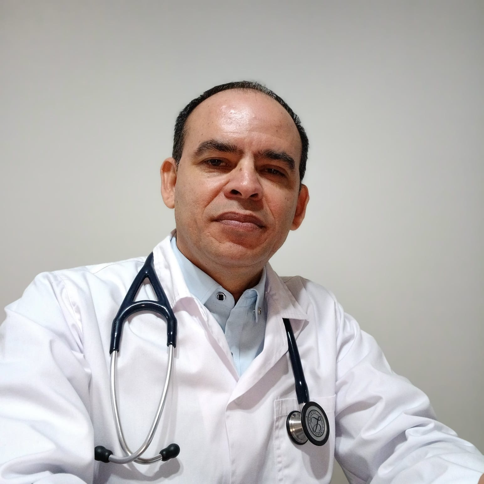 Dr. Héctor Gés