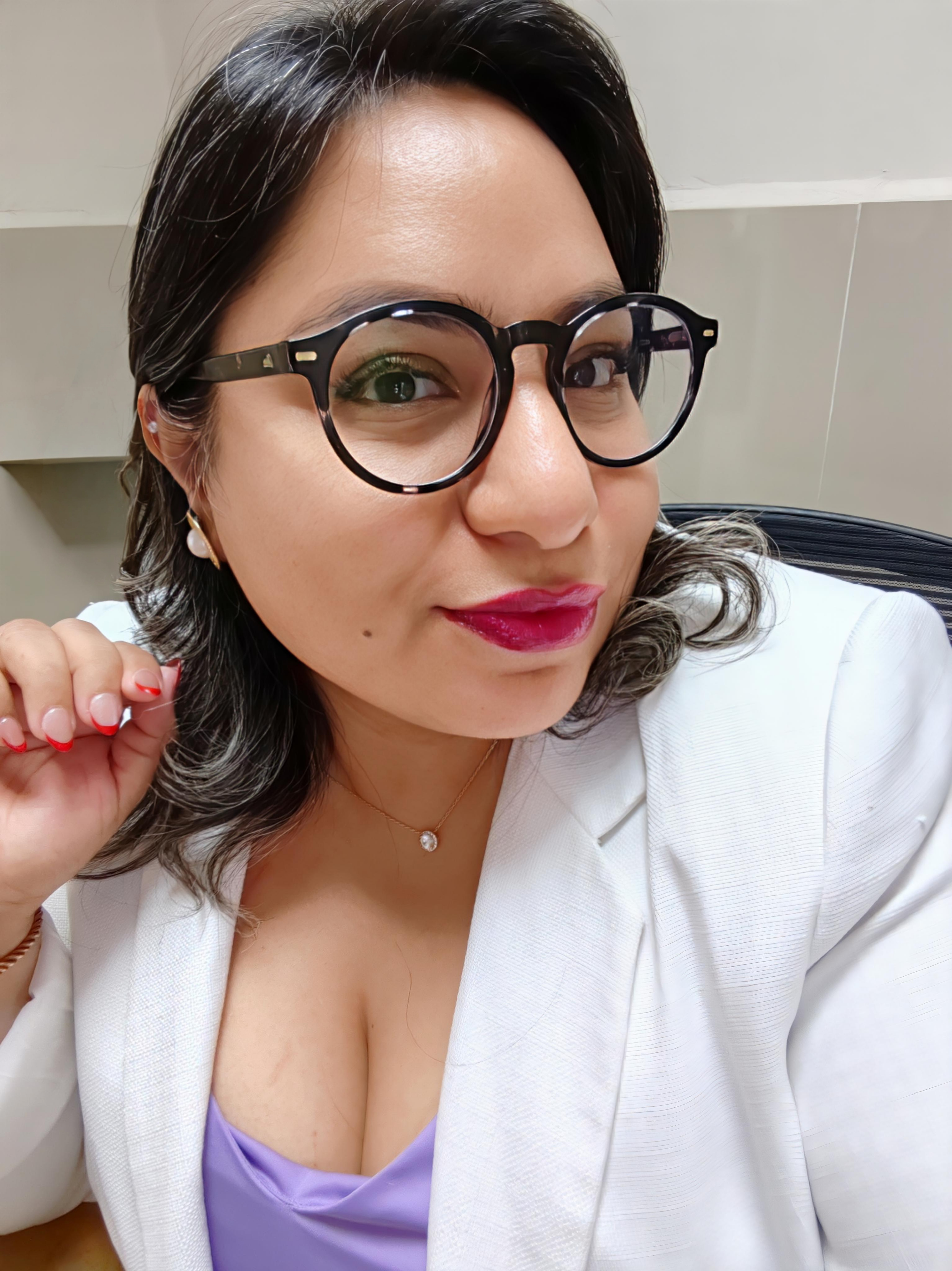 DRA. YOLANDA ABIGAIL YADO HUERTA 