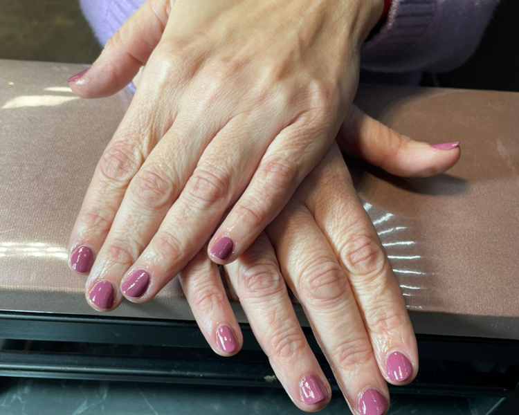 Manicuria + Esmaltado Tradicional OPI