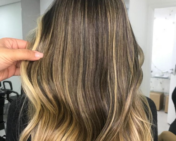 Balayage rubio dorado