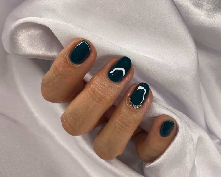 ESMALTADO SEMIPERMANENTE LISO 