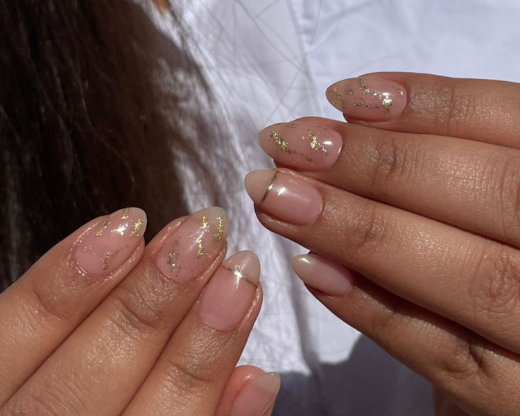 Relleno de baño de acrílico con diseño sencillo