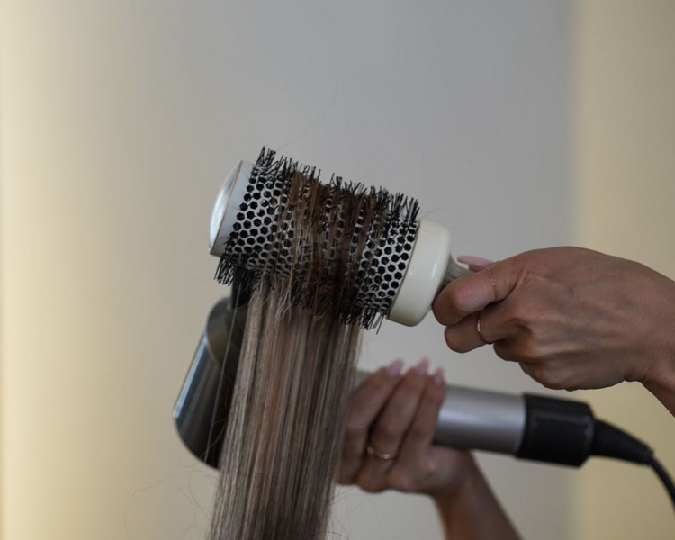 BRUSHING- LACIO-ONDAS
