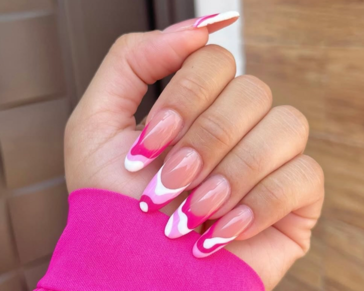 Uñas muy diseñadas 