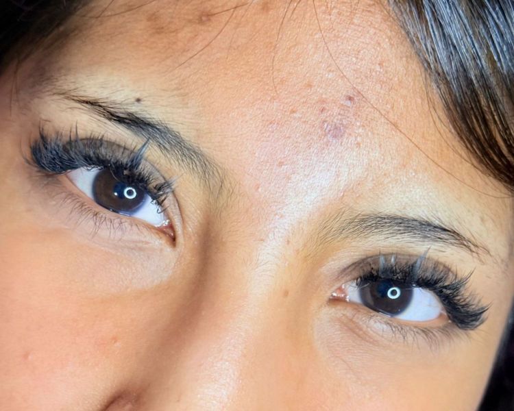 EXTENSIÓN DE PESTAÑAS: Técnica Volúmen