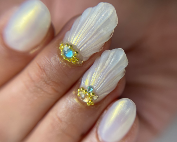 MANICURA RUSA + CAPPING CON POLYGEL + ESMALTADO