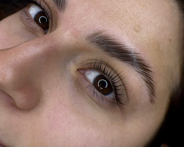 Lifting de pestañas con nutricion