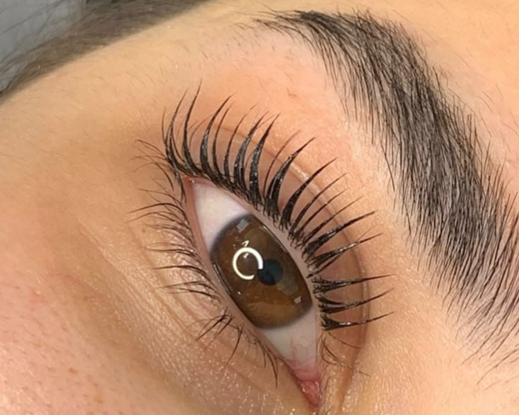 Lash lifting
