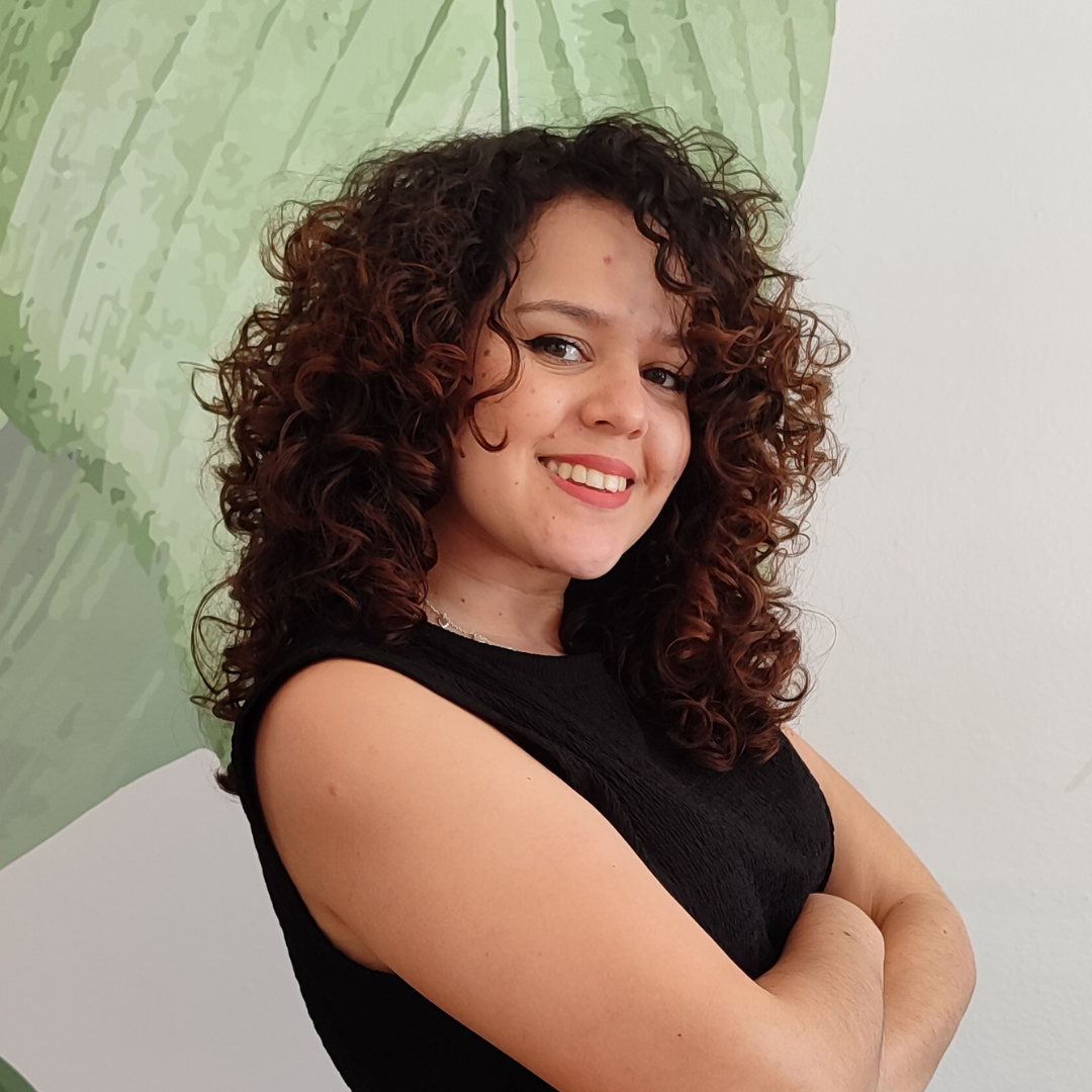 Carli - Estilista, Fundadora.