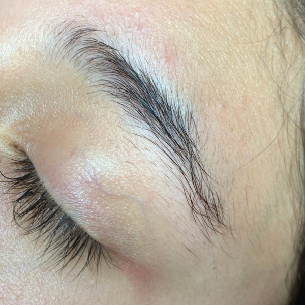 Perfilado de cejas 