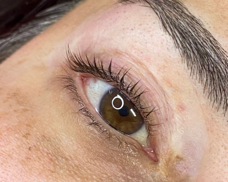 🪞 Lifting de Pestañas – Mirada curva, natural y sin extensiones