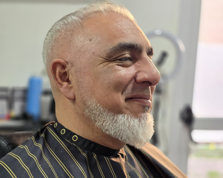 pack de 4 Cortes de Cabello y Barba