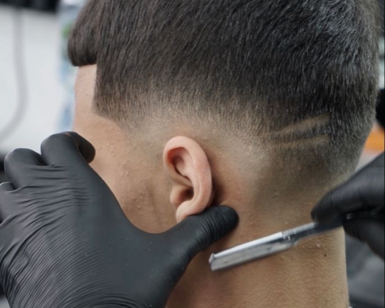 Corte de cabello + mascarilla facial 