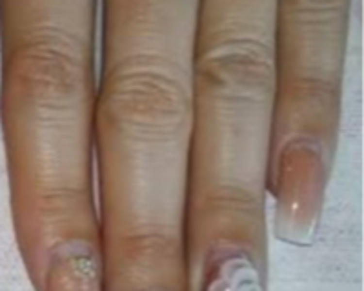 Retoque de Acrílico o Press On del numero 7