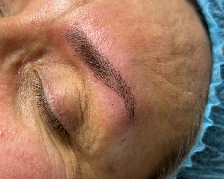 Retoque de microblading