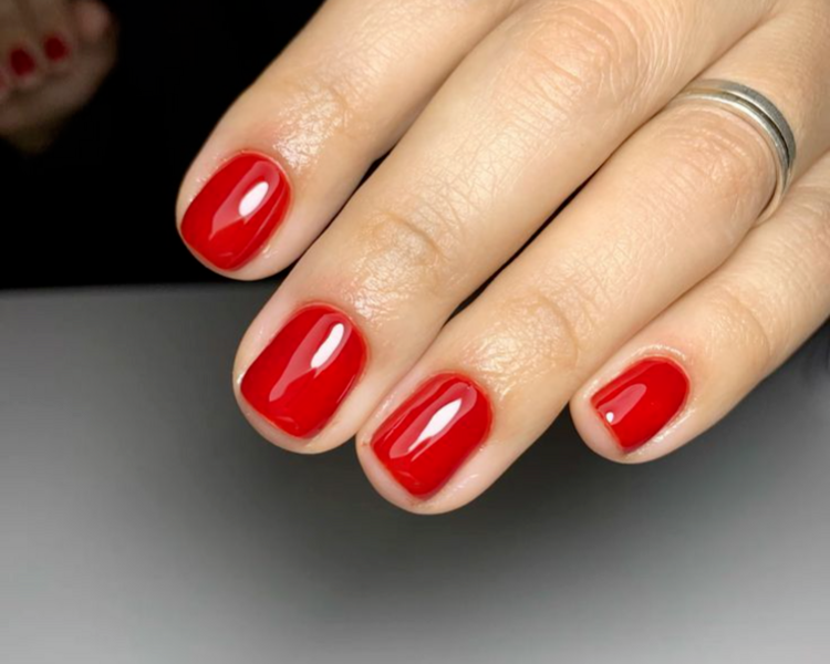 Kapping Gel + Semipermanente Liso (2 diseños)