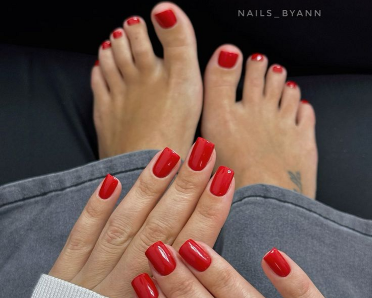 Semipemanente Liso Manos y Pies (Belleza de Pies)