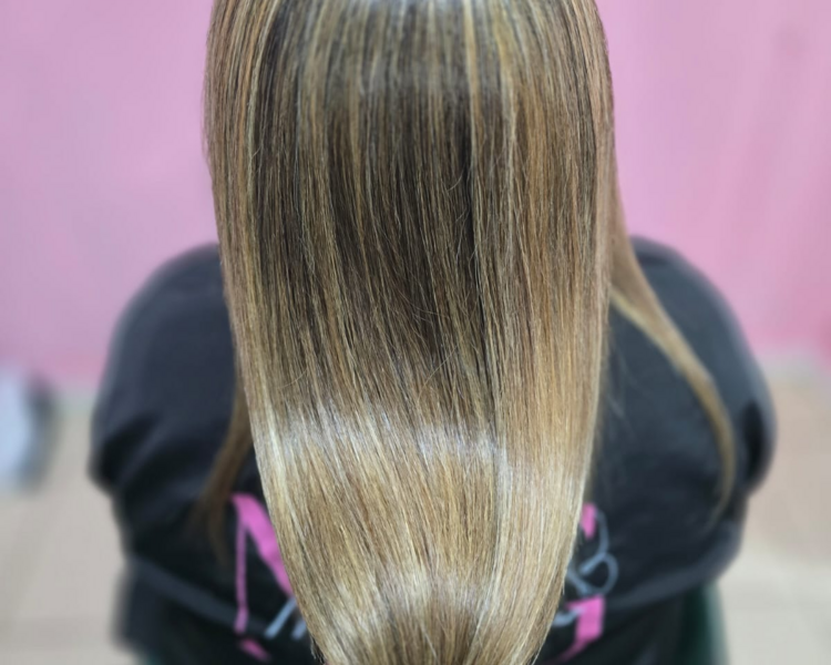 Mechas ( su valor varia según el largo del cabello)