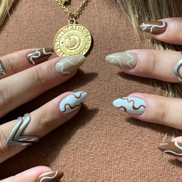 Soft gel/service + esmaltado semi + full nail art 