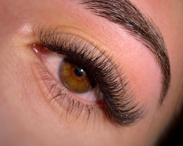 Pestañas Pelo a Pelo (Efecto wispy)