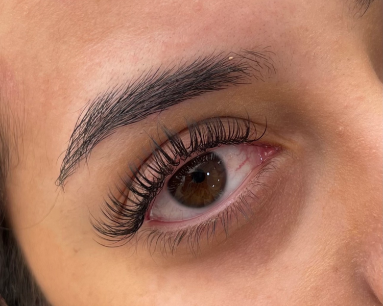 Capricho Plus Lash Club