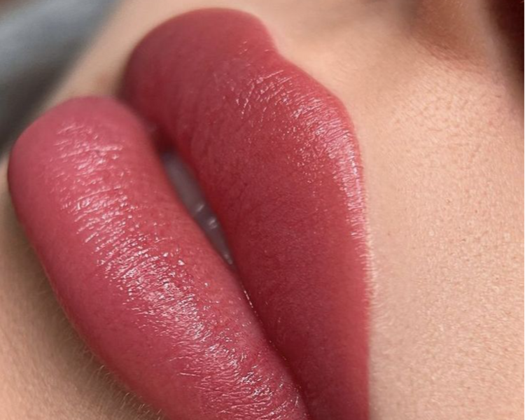 Micropigmentación de labios AQUA LIPS o FULL LIPS