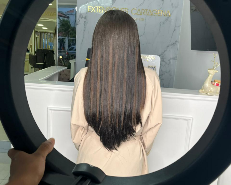 CITA DE VALORACION CAMBIO DE IMAGEN ALISADO +  EXTENSIONES