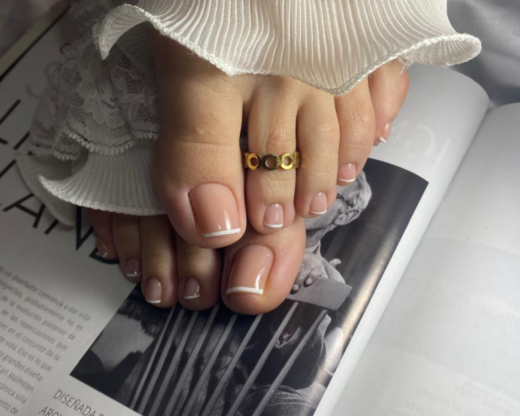 Pedicure Spa Francesa