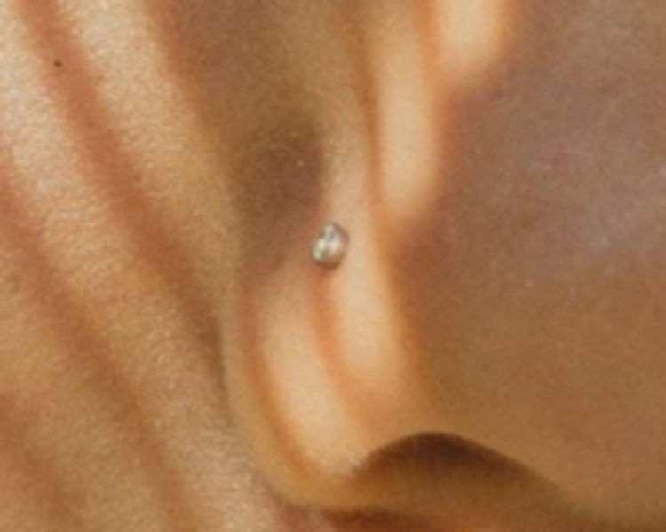 NOSTRIL CON STRASS