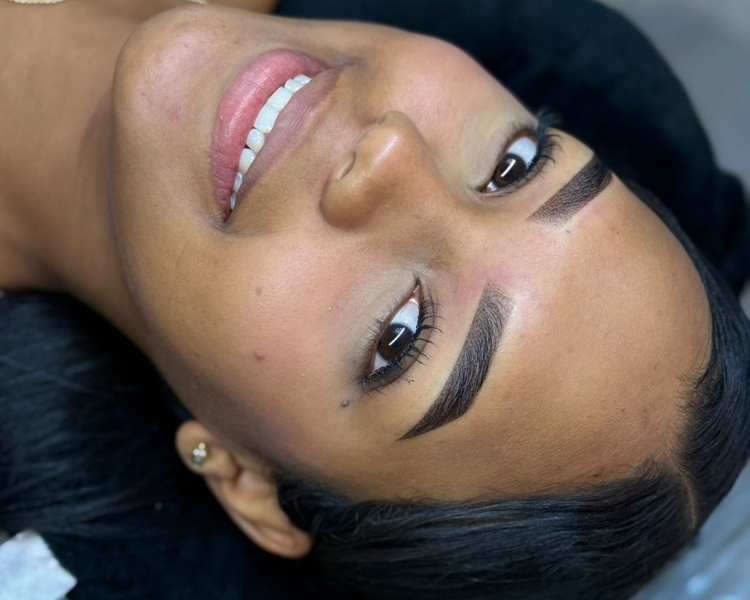 Micropigmentación ( Cejas Virgenes)