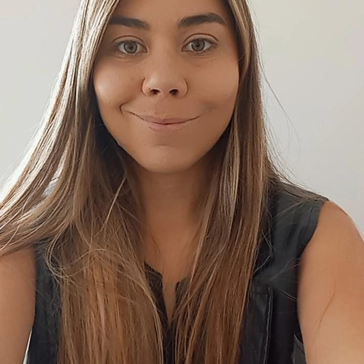 CARLA FERNANDEZ / Psicóloga Clínica