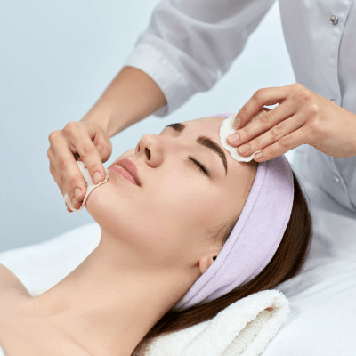 dermocosmeatra y maquilladora 