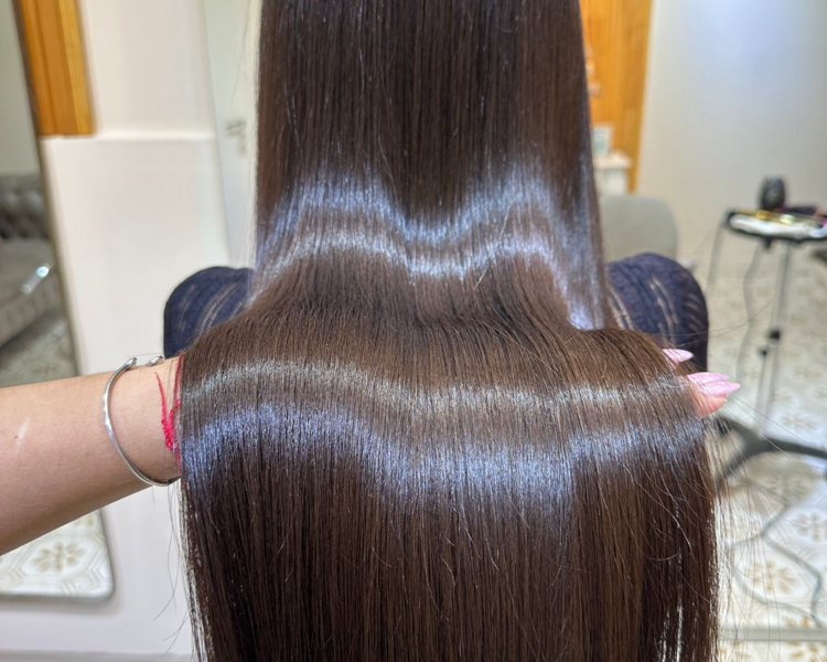 Alisado sin formol a base de células madres (corto)