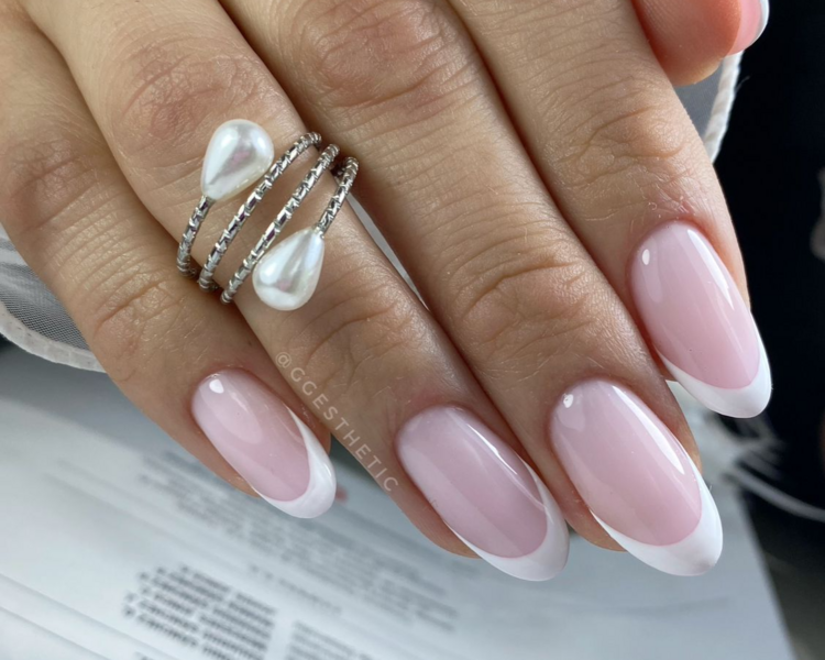 Manicura Híbrida Francesa o Degrade 