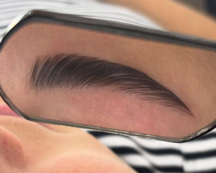Laminado de cejas