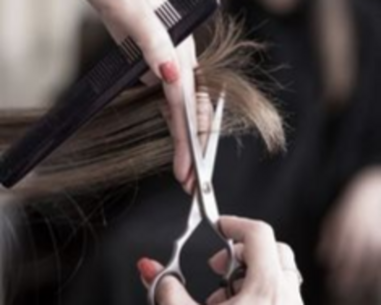 CORTE DE DAMA + BRUSHING desde...