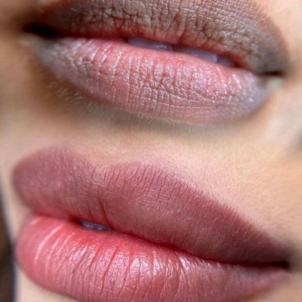 Micropigmentación de labios 1° sesión + retoque