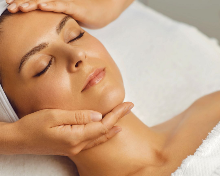 Limpieza facial Express (sin extracción de comedones) + Pink Glow