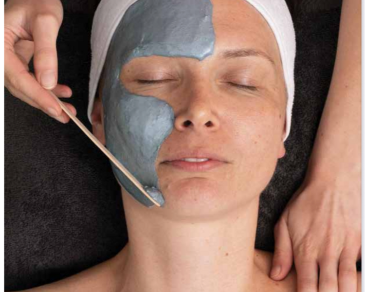 Medik 8 Brightening Platinum Cara, cuello y escote