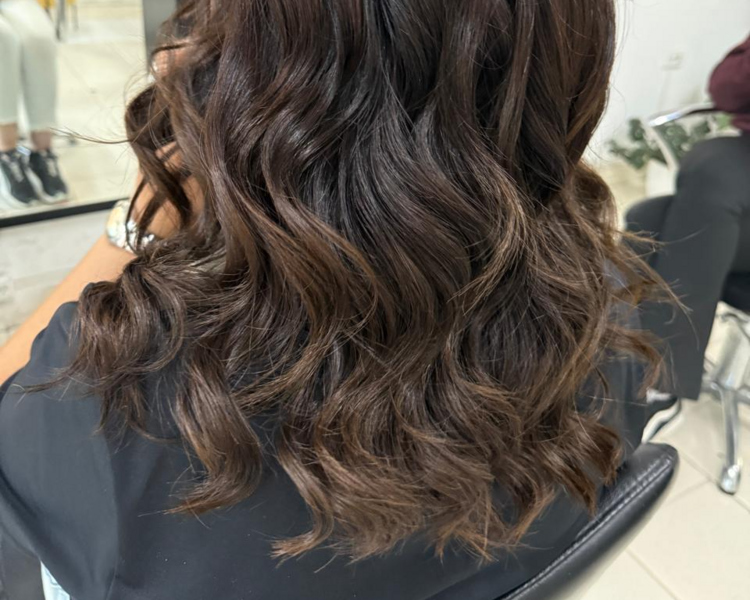 CORTE CABELLO MEDIO. 