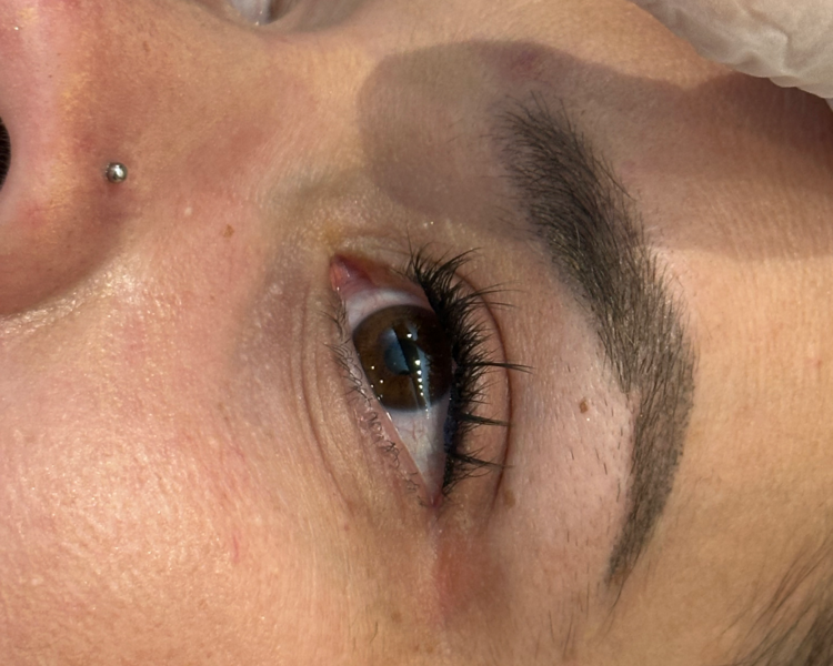 Extensión de pestañas efecto Tiffany