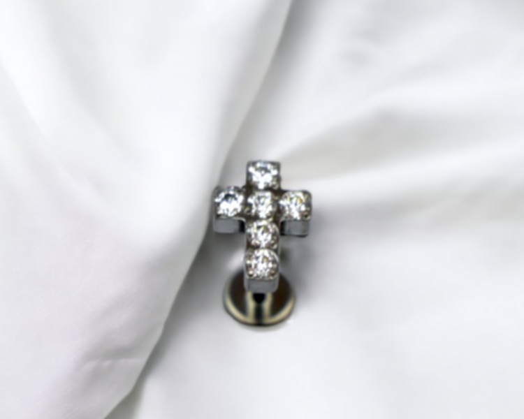 Labret cruz con cristales blancos (COD 617)