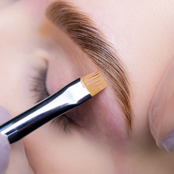 Diseño cejas + Laminado + Color + Botox Capilar