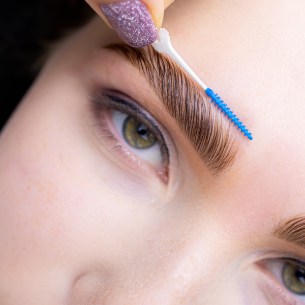 Diseño Cejas + Laminado + Botox Capilar