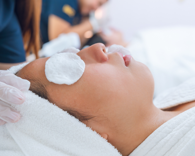 Limpieza facial con extracción