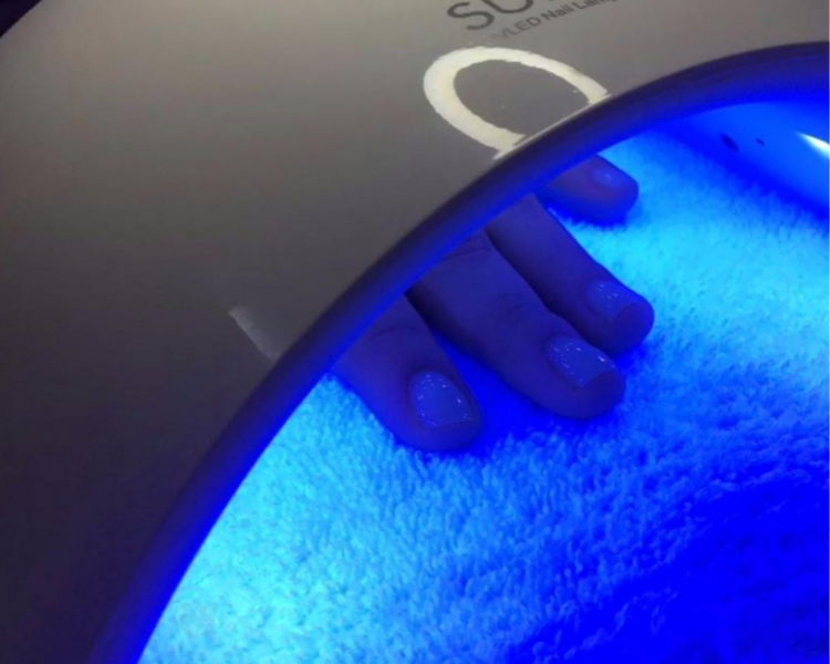 Gel semipermanente en manos