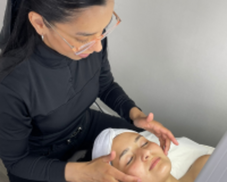 💆🏻‍♀️ Faciales Personalizados