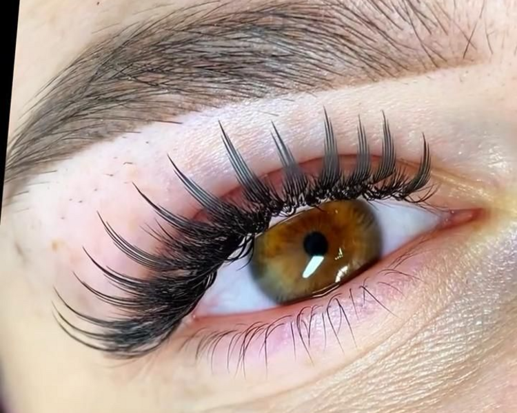 MODELO DE PESTAÑAS MANGA✨