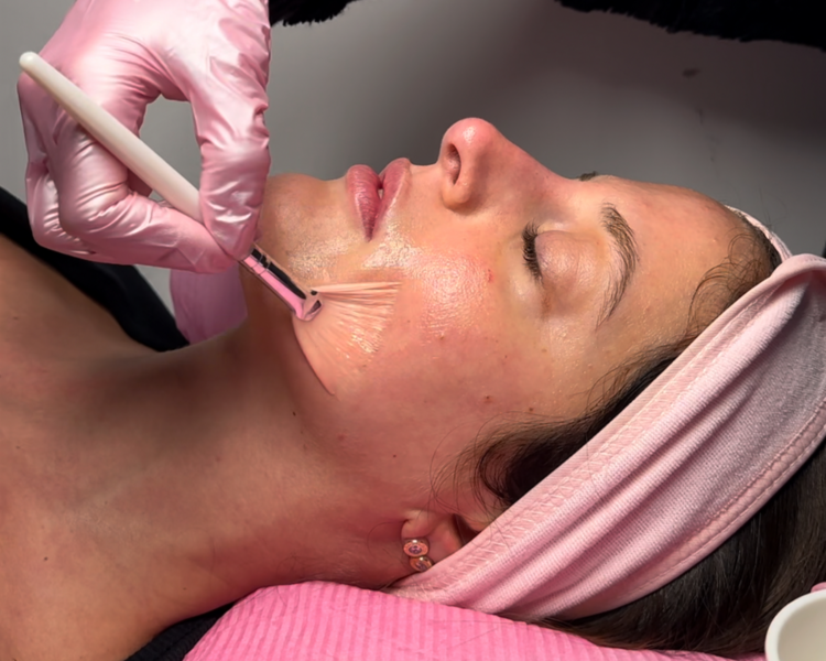 Primera Consulta presencial (30 minutos) tratamiento reprogramado 